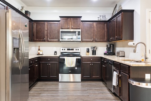 New Haven at Towne Square w/ Patio