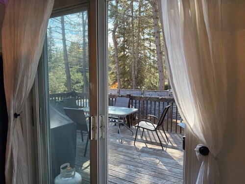 Chalet 4 saisons avec spa - Accès au Lac - Proximité Montagnes Ski - 10+ pers.