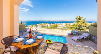 Ariadne Villa - Four Bedroom Villa, Sleeps 7