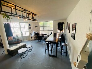 Interior - Music Guest House (Mexico City)