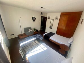 Triple Room | Free WiFi - Music Guest House (Mexico City)