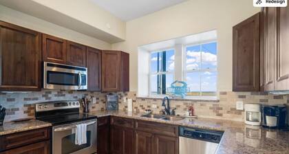 Key Lime Casa - Waterfront 3 BR/2.5 BA House on the Colorado River