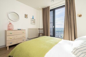 1 chambre, fer et planche à repasser, Wi-Fi gratuit, draps fournis