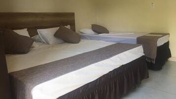 Economy Triple Room | Free WiFi