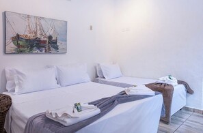 Standard Triple Room, City View - Pousada Cahê (Ilhabela)