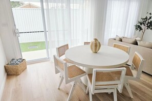 Dining - Olas Villa 6 | Luxe 3BR · Plunge Pool · Near Beach (Anna Bay)