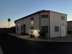 Exterior - A golf course runs through it!!
Beautiful 2 bed 2.5 bath
Happy Trails Resort (Surprise)