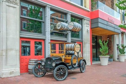 Whiskey Row 1 Min to Yum 2BD 1BA Sleeps 8