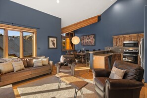 Smart-tv och eldstad