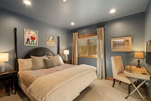 3 sovrum, skrivbord, strykjärn/strykbräda och resesäng