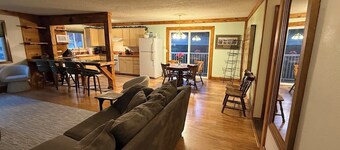 3Bedroom house, center of beautiful Walla Walla Valley