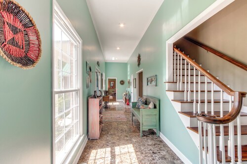 Private Porch: Peaceful Country Escape in Ashford