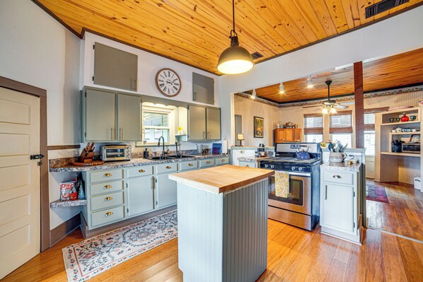 Private kitchen