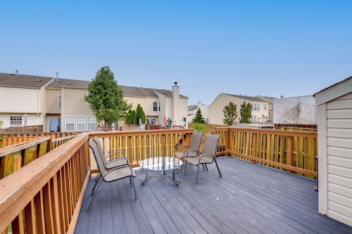 Close to Hospital & White Marsh! Rosedale Townhome