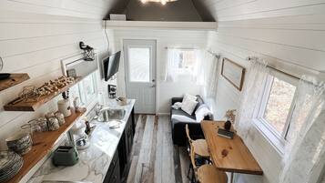 Fridge, microwave, stovetop, coffee/tea maker