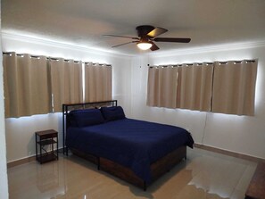 2 soverom, strykejern/-brett, wi-fi og sengetøy