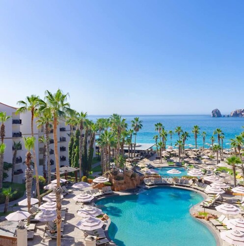 Deluxe Condo at Villa Del Palmar