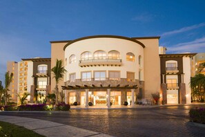 Salas de tratamiento para parejas y masajes con piedras calientes 