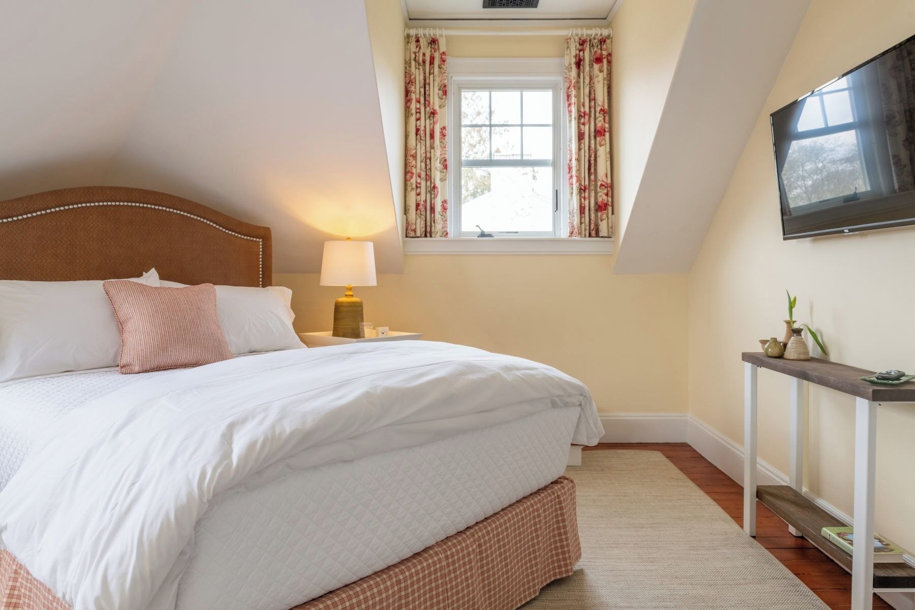 Chambre Double Luxe, 1 grand lit, non-fumeurs | Wi-Fi gratuit, accès pour personnes à mobilité réduite