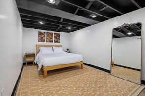 3 Schlafzimmer, Schreibtisch, Bügeleisen/Bügelbrett, Internetzugang