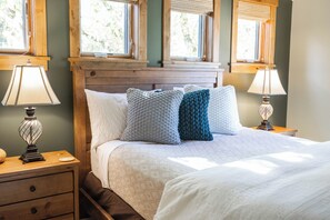 3 Schlafzimmer, Schreibtisch, Reisekinderbett, kostenloses WLAN