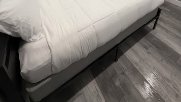 Fer et planche Ă  repasser, Wi-Fi, draps fournis