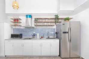 Herdplatte, Kochgeschirr/Geschirr/Besteck