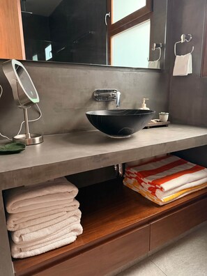 Hair dryer, towels