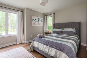 House, Non Smoking, Balcony | Free WiFi, bed sheets - Pocono Escape  Style & Serenity (Pocono Pines)