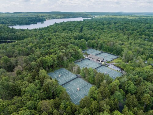 Pocono Escape  Style & Serenity