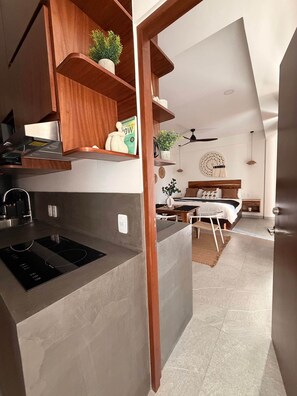 Zimmersafe, Bügeleisen/Bügelbrett, WLAN, Bettwäsche