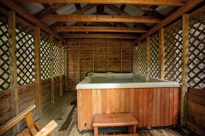 Baignoire à remous intérieure