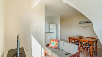 Basic Apartment | Interior