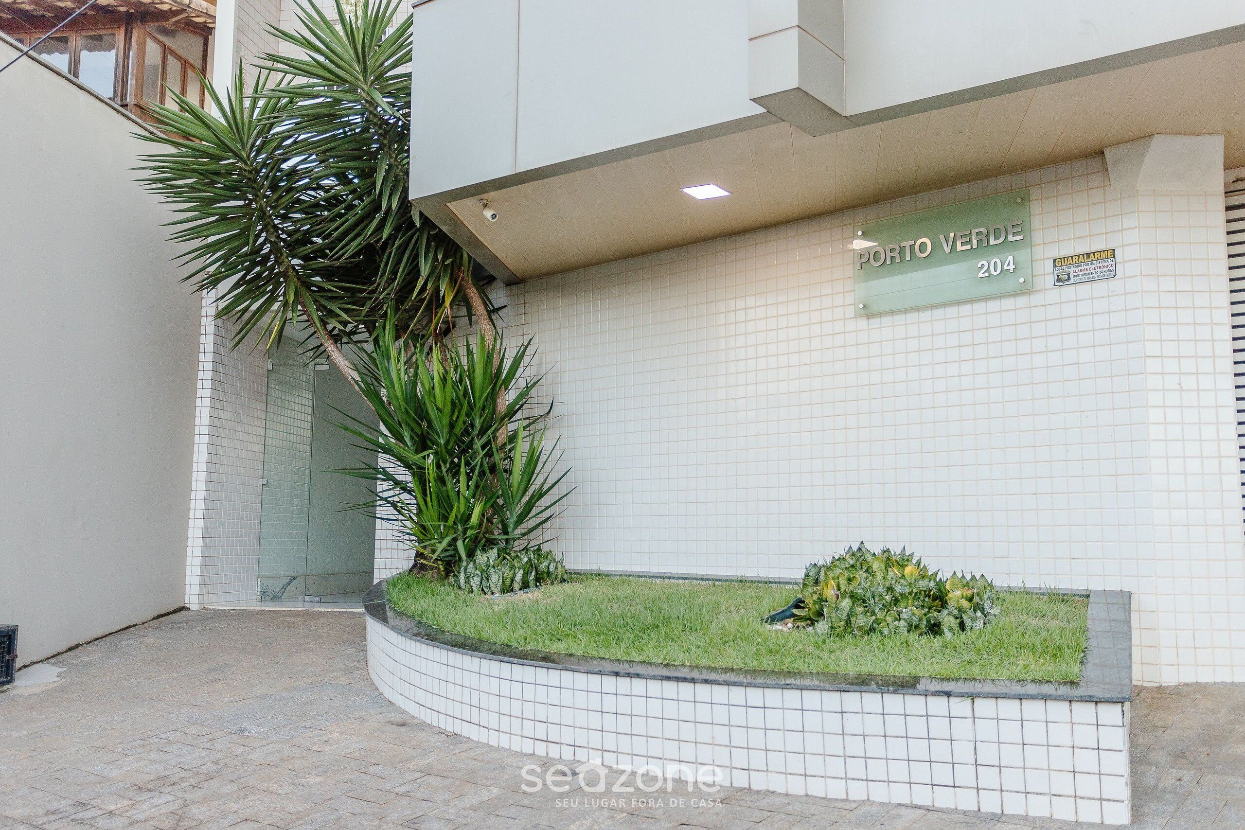 Basic Apartment | Exterior detail