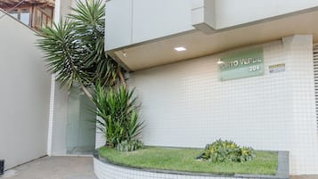 Apartamento básico | Detalhe da fachada