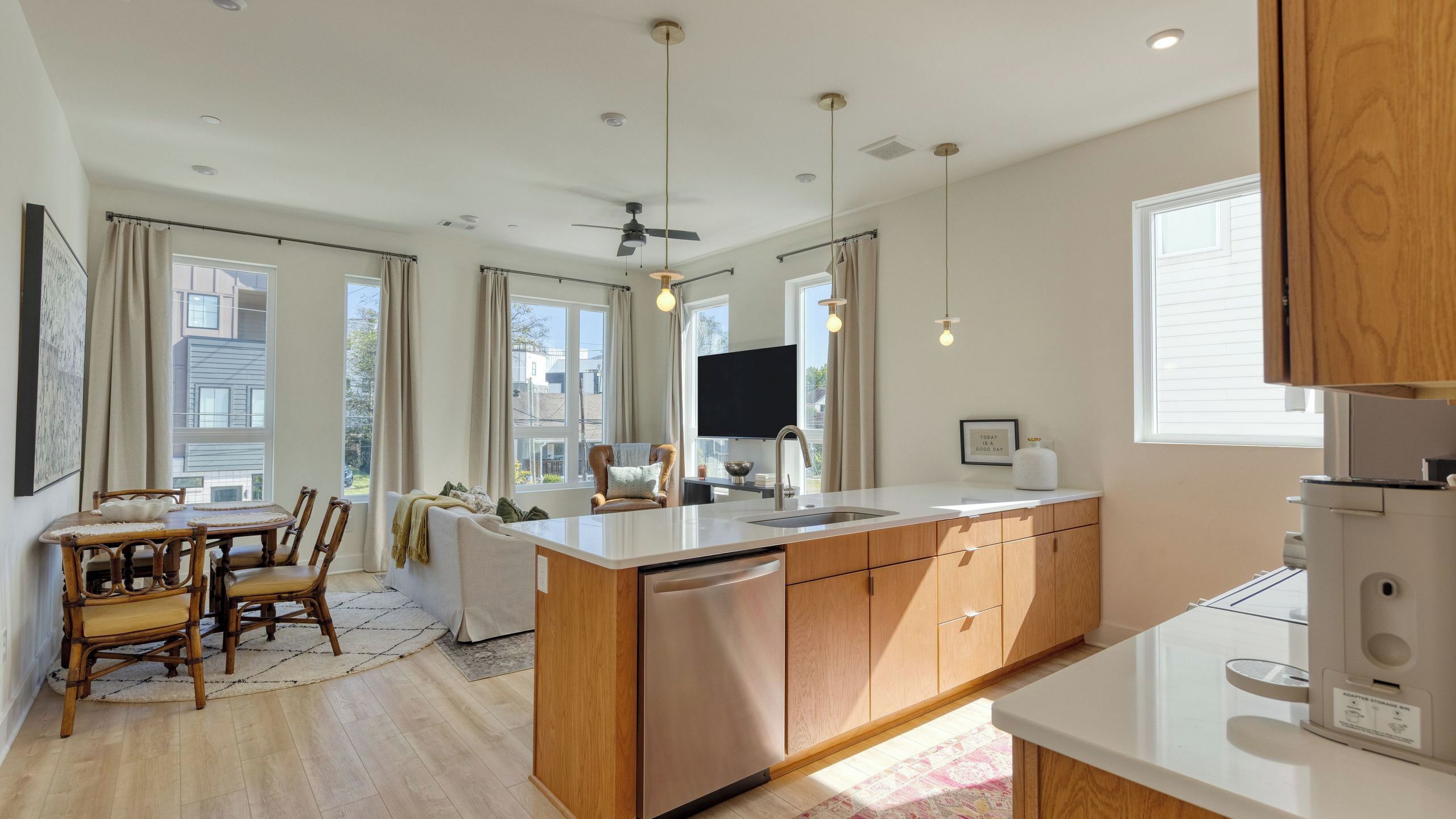 House (3 Bedrooms) | Interior