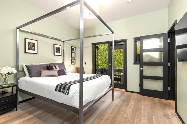 Studio (4 Bedrooms) | 4 makuuhuonetta, kannettavalle tietokoneelle sopiva työtila