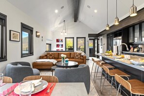 開放式客房 (4 Bedrooms) | 住宿正面