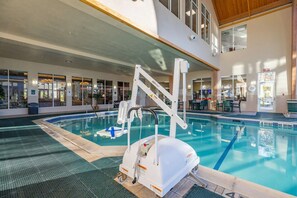 Piscine couverte, piscine extérieure