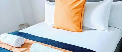 2 makuuhuonetta, silitysrauta/-lauta, ilmainen Wi-Fi