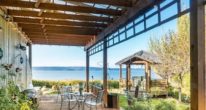 Luxury 10-Bedroom Camano Island Resort — Perfect for Families, Retreats & Events