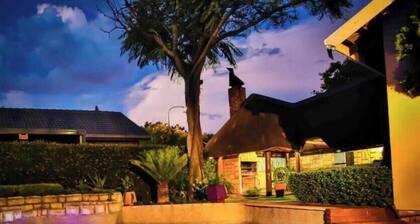 Luxury 3 Bedroom Unit No Loadshedding