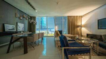 Apartment, 2 Bedrooms, Private Bathroom, City View | Desk, laptop workspace, free WiFi