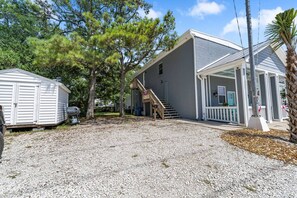 Exterior - Near DT MHC & AB Bridge~Pet Friendly~Boat Parking (Morehead City)