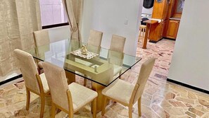 تناول الطعام