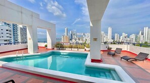 Outdoor pool - Apartamento luxury marina del rey (cartagena)