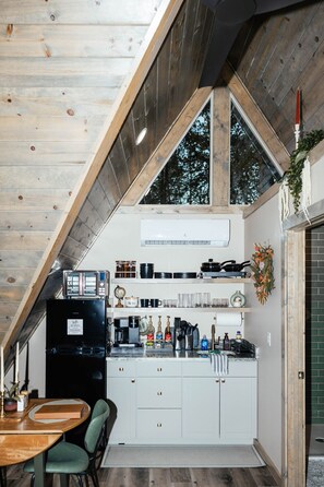 Fridge, microwave, stovetop, coffee/tea maker