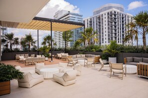 Rooftop terrace - The Crosby Miami World Center (Miami)