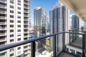 Balcony - The Crosby Miami World Center (Miami)
