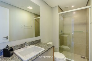 Basic Apartment | Bathroom - Complete and Modern Accommodations in a Building With gym - MCP (Porto Alegre)